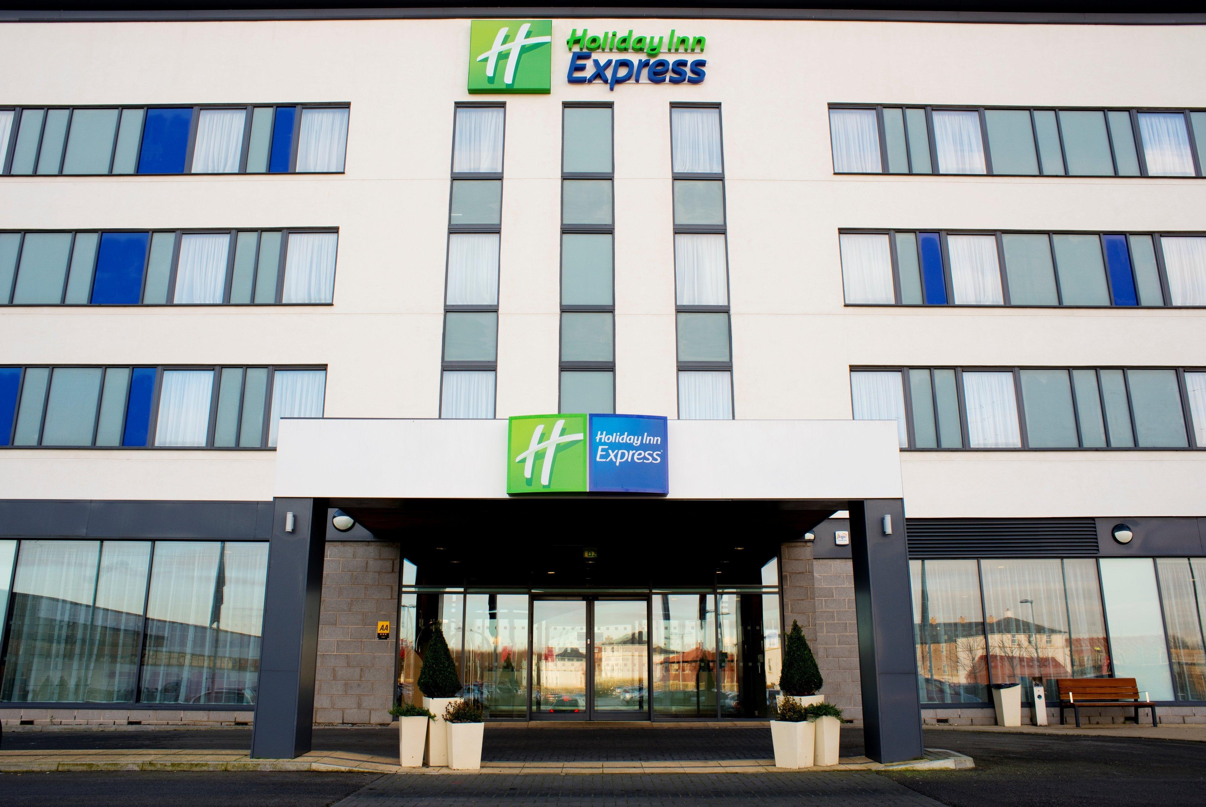 Holiday Inn Express Rotherham - North, An Ihg Hotel Zewnętrze zdjęcie