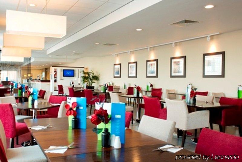 Holiday Inn Express Rotherham - North By Ihg Zewnętrze zdjęcie