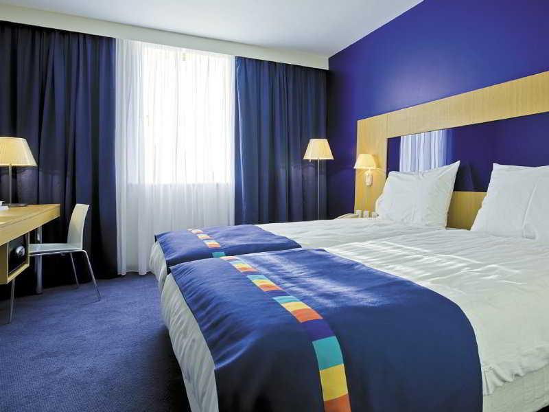 Holiday Inn Express Rotherham - North By Ihg Zewnętrze zdjęcie
