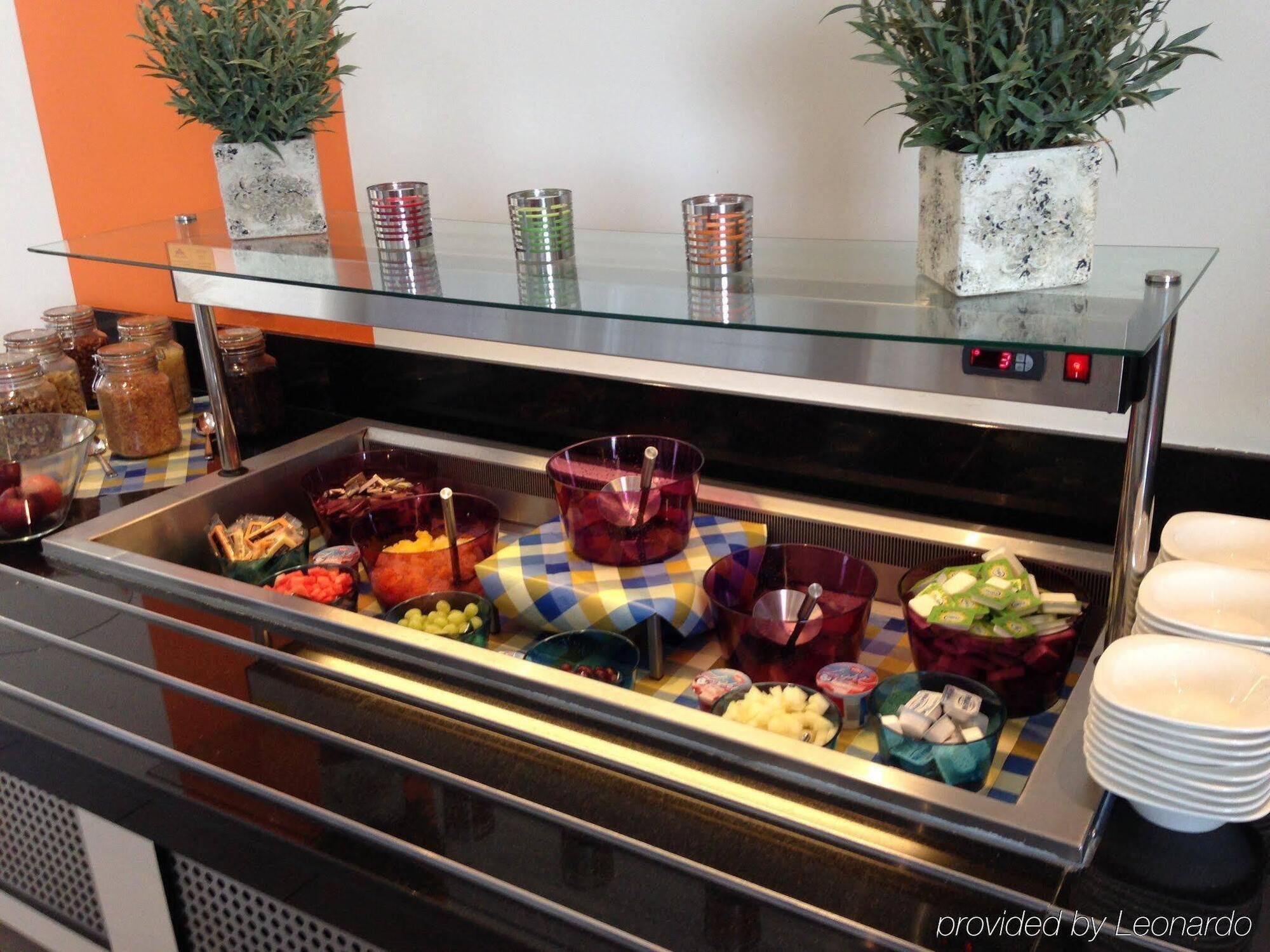 Holiday Inn Express Rotherham - North By Ihg Zewnętrze zdjęcie