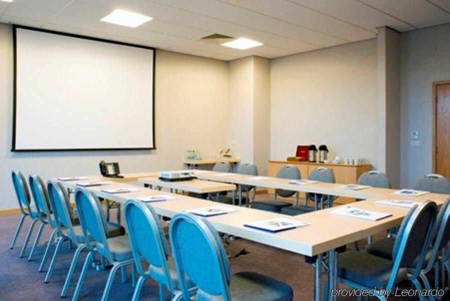 Holiday Inn Express Rotherham - North By Ihg Zewnętrze zdjęcie